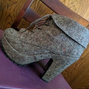 Tweed booties